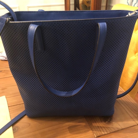 AUTHENTIC Michael Kors Blue purse & Wristlet set - Picture 5 of 6